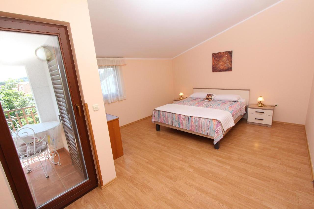 Rooms And Apartments Dino Rovinj Eksteriør billede