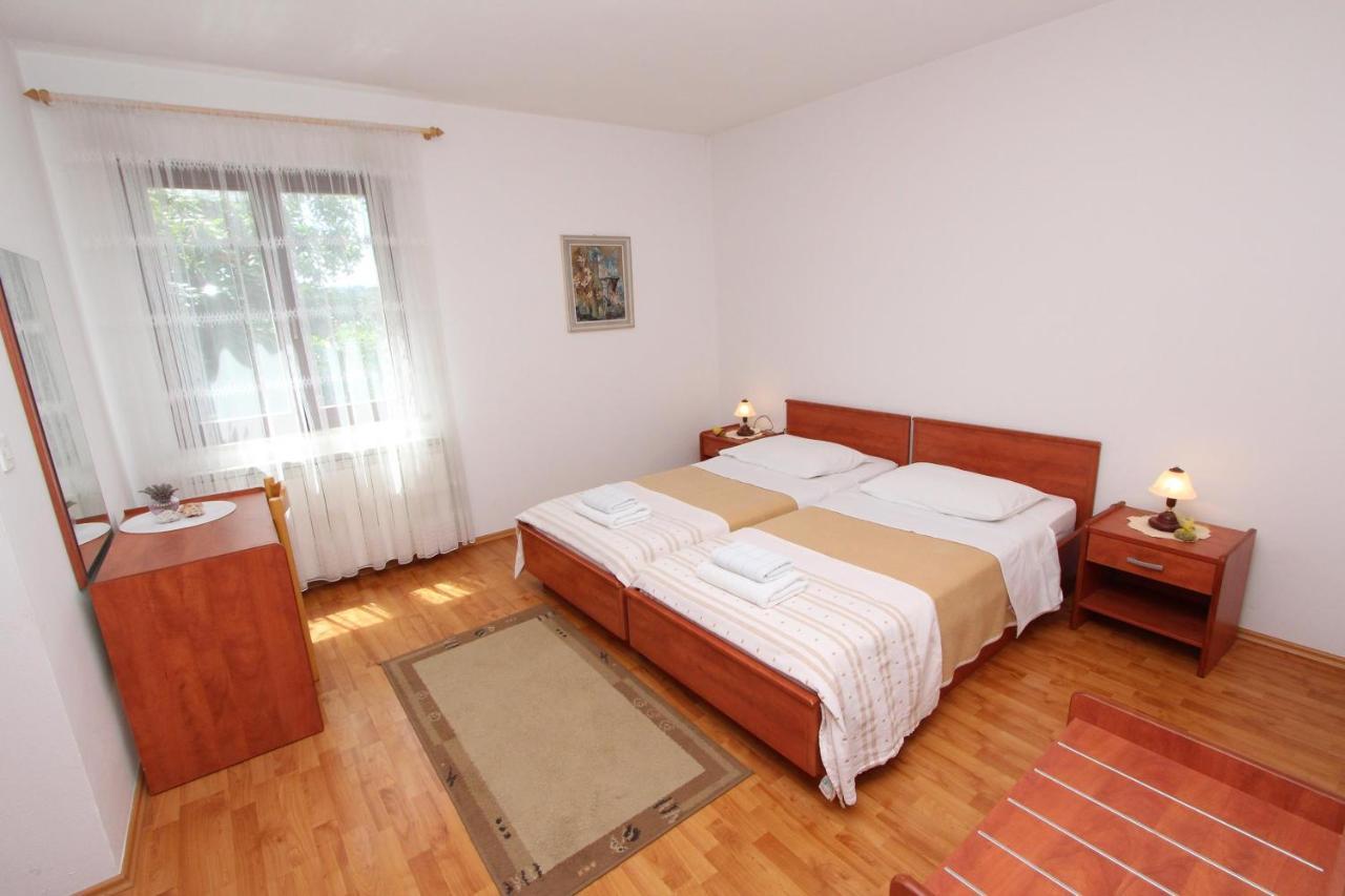 Rooms And Apartments Dino Rovinj Eksteriør billede